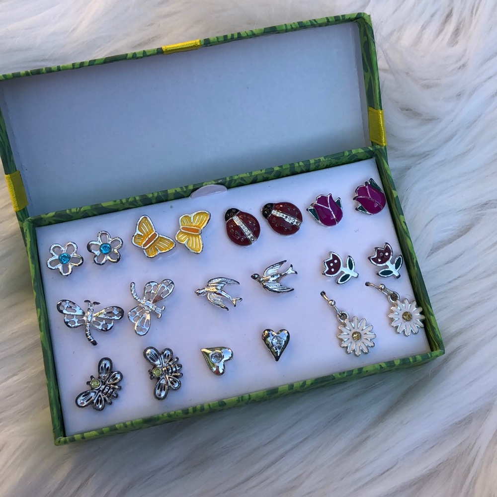 Spring Post Back Earring Set - image 1